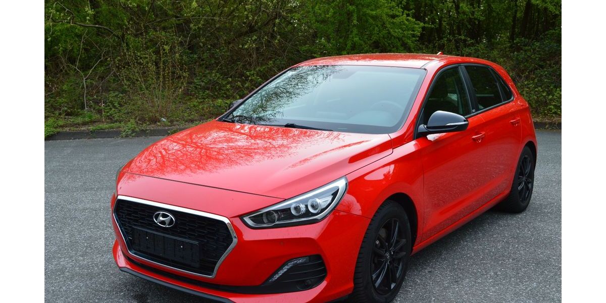 Hyundai i30 94.000 km 14.490 &euro; Wuppertal 42279