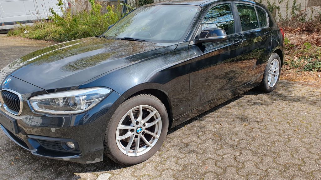 BMW 118 122.962 km 10.900 &euro; Oberhausen 46149