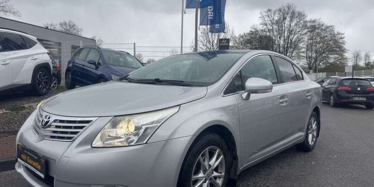 Toyota Avensis 125.000 km 7.990 &euro; Datteln 45711