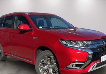 Mitsubishi Plug-in Hybrid Outlander 71.540 km 23.570 &euro; Essen 45145
