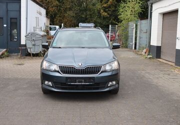 Skoda Fabia 89.134 km 7.100 &euro; Castrop-Rauxel 44577