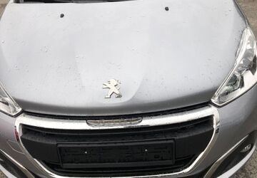 Peugeot 208 81.000 km 6.990 &euro; Dortmund 44357