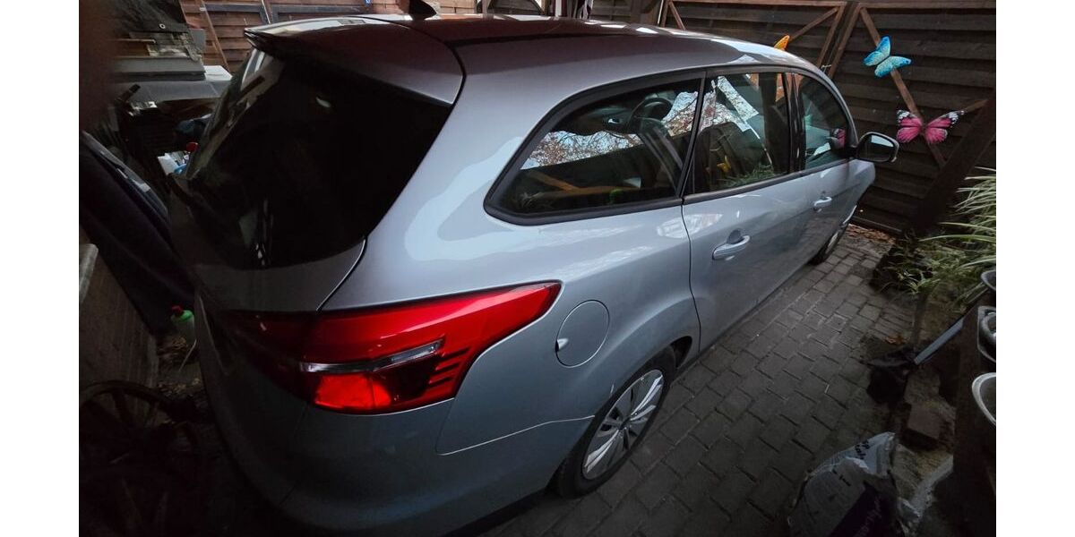Ford Focus 245.000 km 2.999 &euro; Wuppertal 42369