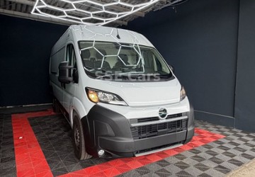 Opel Movano 24.000 km 21.900 &euro; Bochum 44795