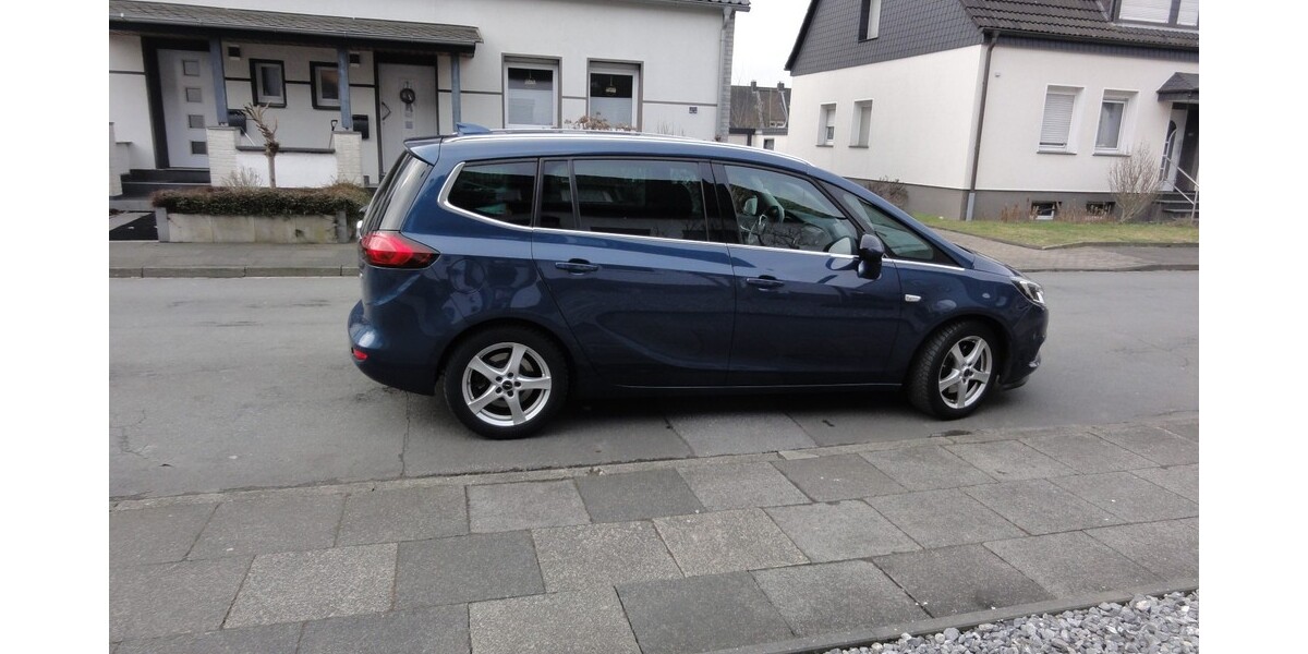 Opel Zafira C 127.000 km 12.999 &euro; Lünen 44532