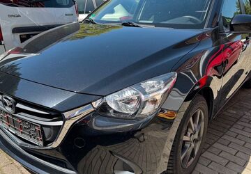 Mazda 2 99.250 km 8.800 &euro; DORTMUND 44263