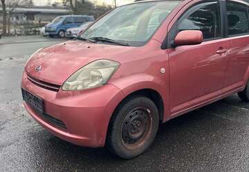 Daihatsu Sirion 155.434 km 999 &euro; Oer-Erkenschwick 45739