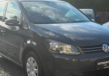 VW Touran 157.000 km 6.490 &euro; Wuppertal 42289