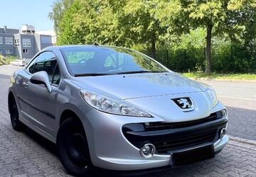 Peugeot 207 129.000 km 2.000 &euro; Velbert 42555