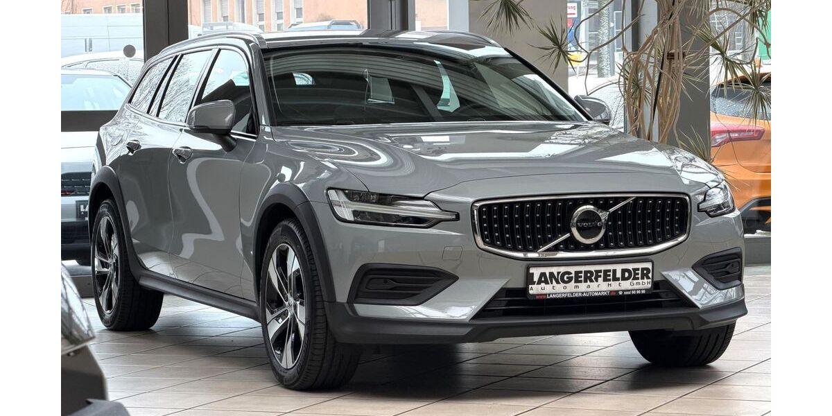 Volvo V60 Cross Country 27.120 km 38.390 &euro; Wuppertal 42389