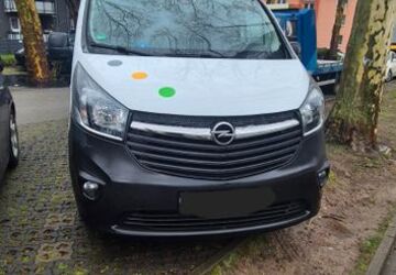 Opel Vivaro 148.000 km 13.100 &euro; ESSEN 45143