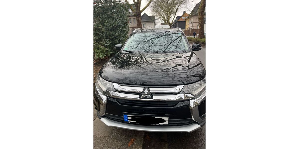 Mitsubishi Outlander 272.000 km 7.850 &euro; Essen 45355