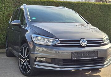 VW Touran 124.000 km 17.900 &euro; Essen 45356