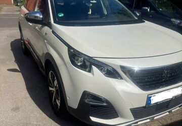 Peugeot 5008 142.000 km 16.900 &euro; Marl 45772