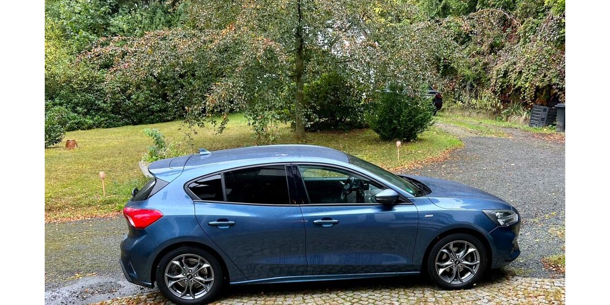 Ford Focus 71.000 km 17.300 &euro; Bochum 44869