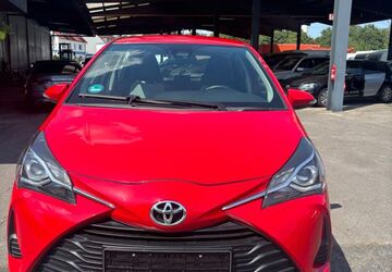 Toyota Yaris 71.000 km 7.650 &euro; Essen 45356