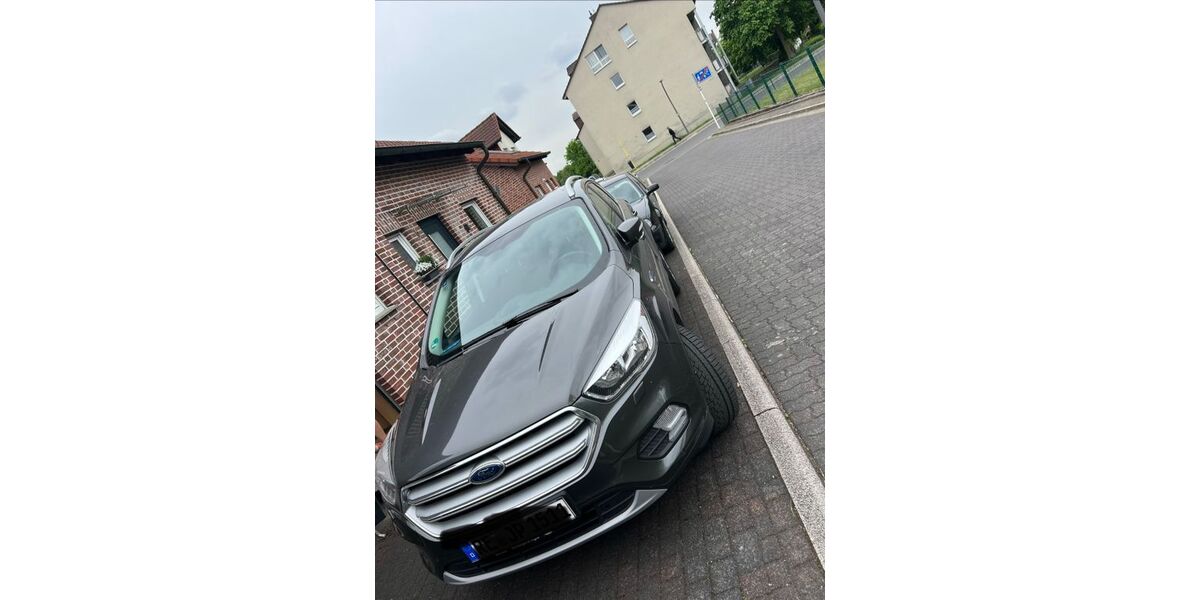 Ford Kuga 19.500 km 14.900 &euro; Marl 45770
