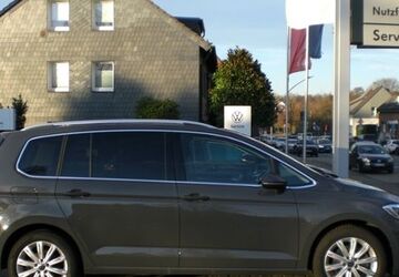 VW Touran 31.260 km 36.350 &euro; Oberhausen 46145