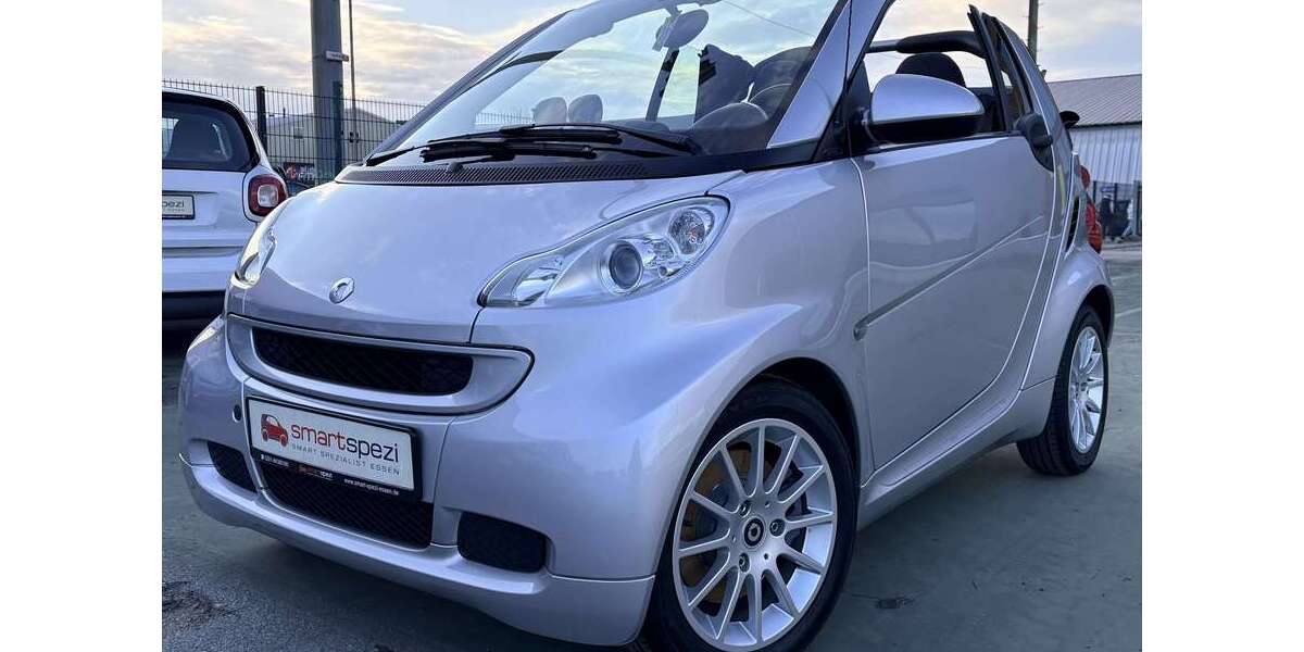 Smart forTwo 61.094 km 7.999 &euro; Essen 45136