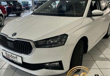 Skoda Fabia 13.423 km 16.490 &euro; Gelsenkirchen 45881