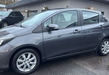 Toyota Yaris 29.200 km 9.950 &euro; Essen 45356