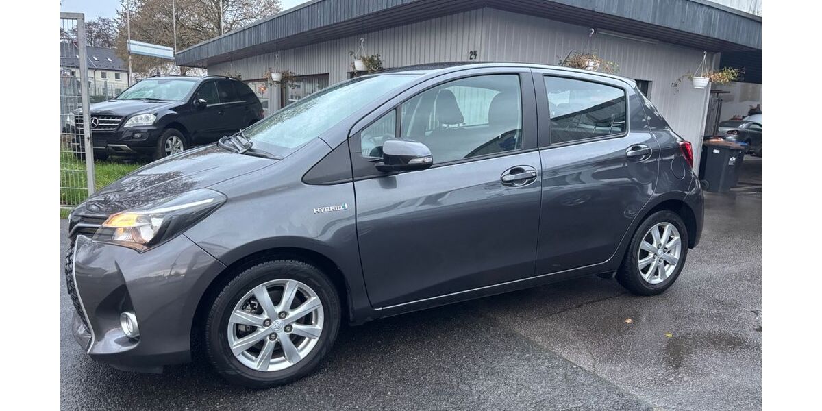 Toyota Yaris 29.200 km 9.950 &euro; Essen 45356