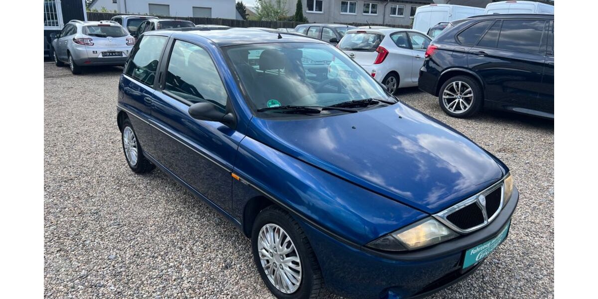 Lancia Ypsilon 39.000 km 2.999 &euro; Essen 45147