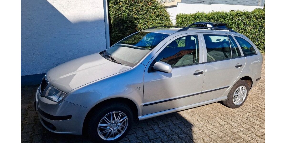 Skoda Fabia 98.469 km 2.500 &euro; Sprockhövel 45549