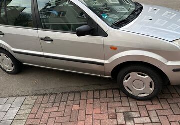 Ford Fusion 168.000 km 2.450 &euro; Wuppertal 42283