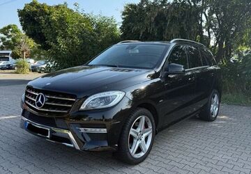 Mercedes-Benz ML 350 179.000 km 17.900 &euro; Dortmund 44143