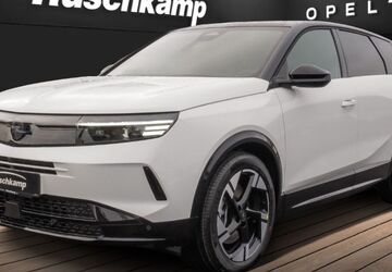 Opel Grandland (X) 2.475 km 41.880 &euro; Dortmund 44145