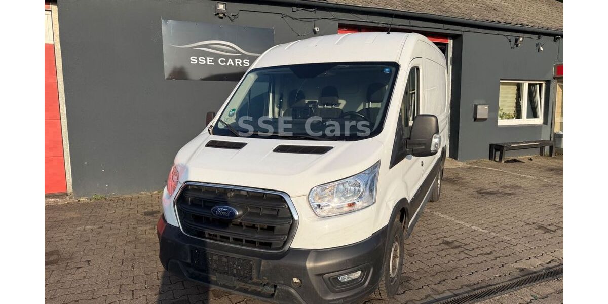 Ford Transit 125.323 km 6.990 &euro; Bochum 44795
