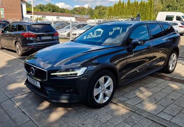 Volvo V60 Cross Country 185.383 km 19.990 &euro; Herten 45701