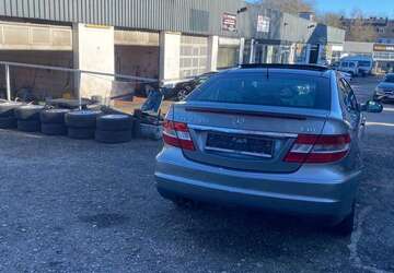 Peugeot 207 141.000 km 2.699 &euro; Essen 45355