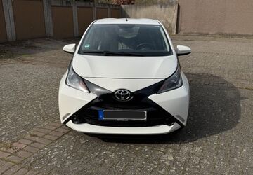 Toyota Aygo (X) 193.300 km 4.800 &euro; Dortmund 44289