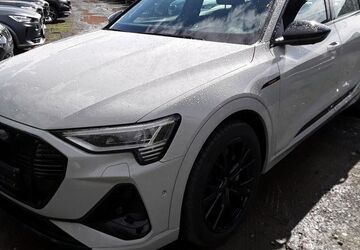 Audi e-tron 32.596 km 44.965 &euro; Hagen 58091