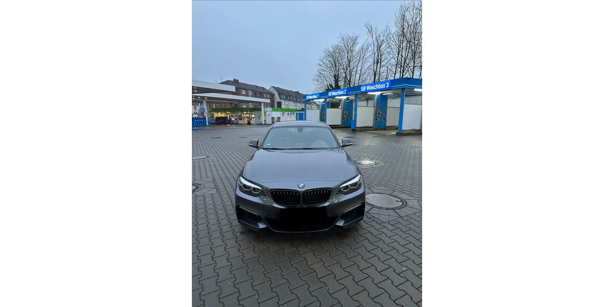 BMW 218 32.000 km 20.800 &euro; Essen 45136