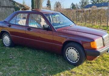 Mercedes-Benz 190 223.900 km 7.450 &euro; Bochum 44894