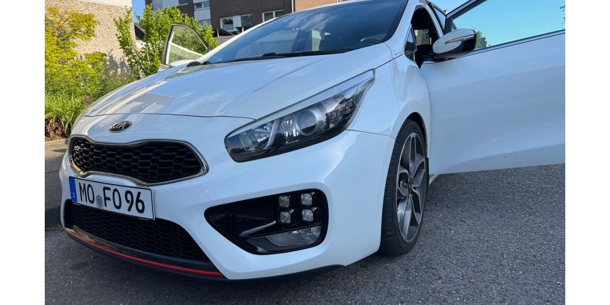 Kia ceed / Ceed 140.000 km 12.300 &euro; Bottrop 46244