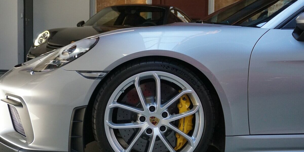 Porsche Boxster Spyder PCCB 918 PDLS+ Approved Bose 7.890 km 118.900 &euro; Wuppertal 42327