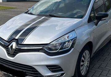 Renault Clio 75.500 km 7.400 &euro; Oberhausen 46049