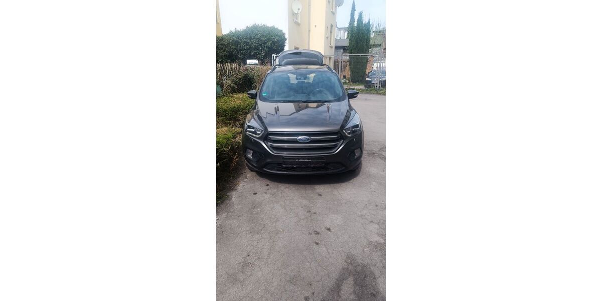 Ford Kuga 138.000 km 10.500 &euro; Wuppertal 42277