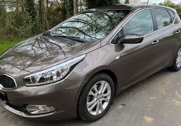 Kia ceed / Ceed 26.500 km 9.900 &euro; Recklinghausen 45665