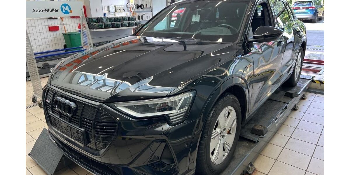 Audi e-tron 84.458 km 35.095 &euro; Hagen 58091