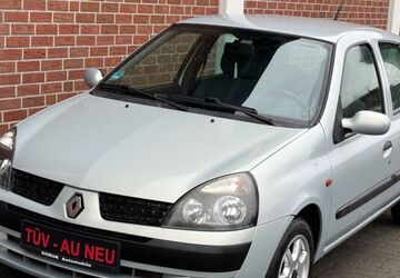 Renault Clio 96.500 km 2.490 &euro; Oer-Erkenschwick 45739