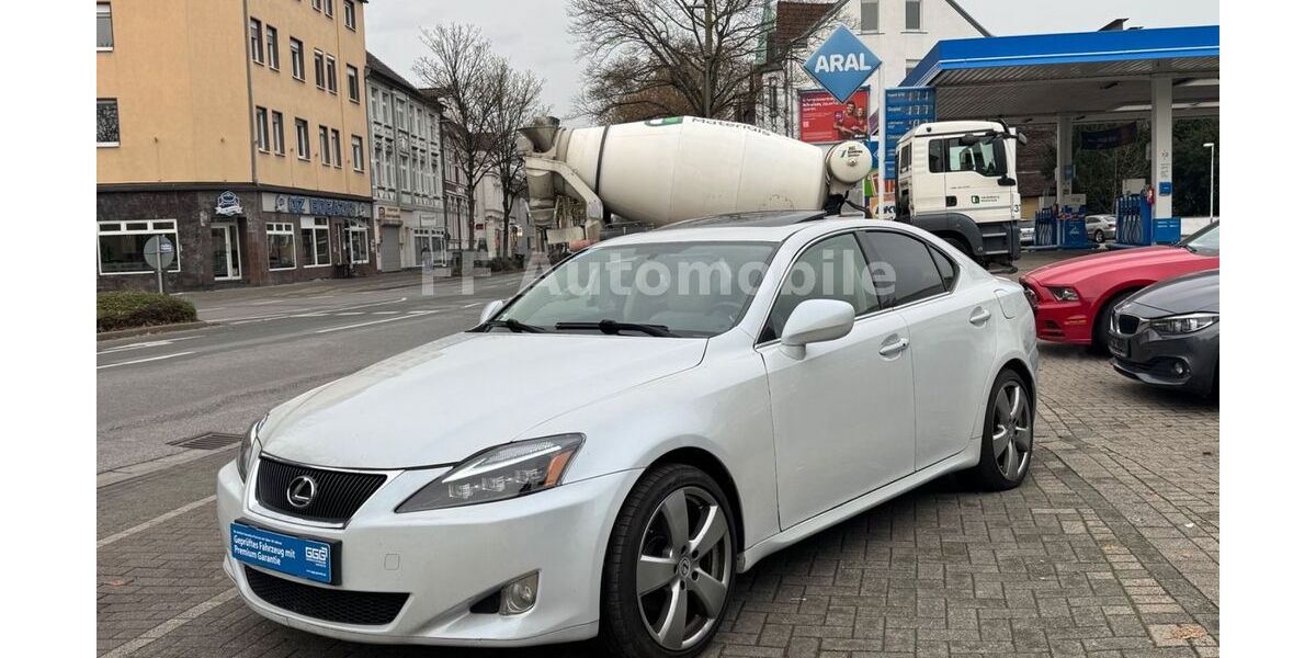 Lexus IS 250 190.000 km 7.888 &euro; Recklinghausen 45661