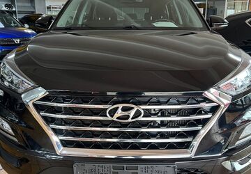 Hyundai TUCSON 100.000 km 15.490 &euro; Oberhausen 46145