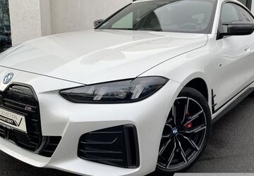 BMW i4 24.448 km 56.640 &euro; Essen 45134