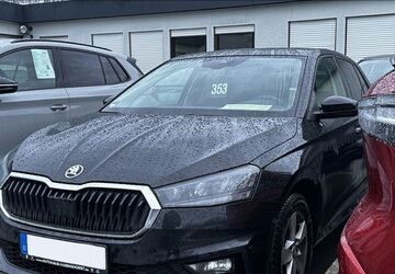 Skoda Fabia 31.910 km 18.350 &euro; Castrop-Rauxel 44579