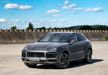 Porsche Cayenne 141.000 km 54.000 &euro; Sprockhövel 45549